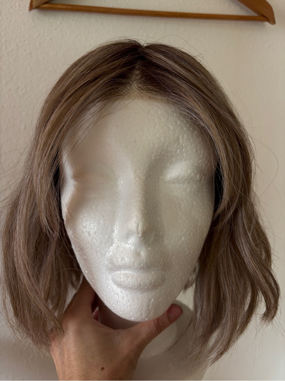 Belle Tress Destiny HF E Wig British Milktea Bob Lace Front Center Part - Picture 3 of 11